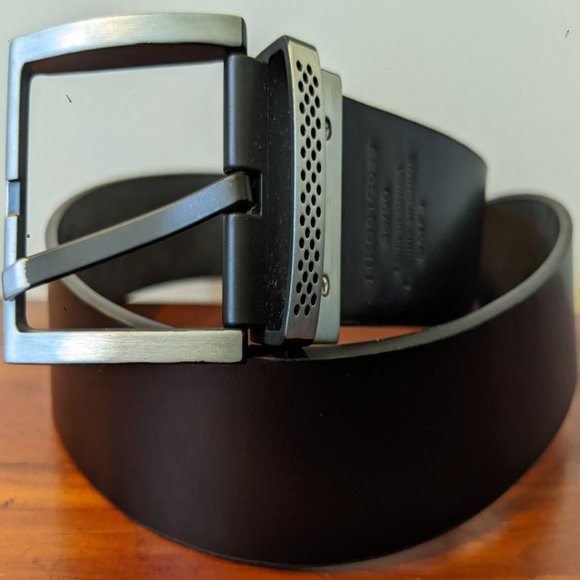 Kenneth Cole Reaction Belt - Picture 2 of 6